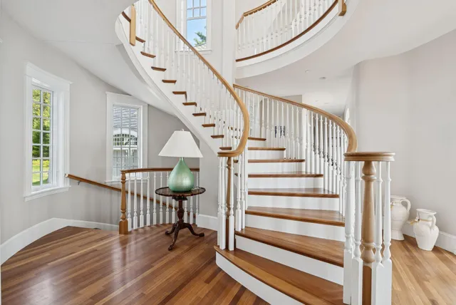 $9,500,000 | 92 Spruce Point Road, Yarmouth, ME 04096