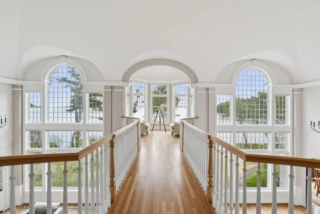 $9,500,000 | 92 Spruce Point Road, Yarmouth, ME 04096