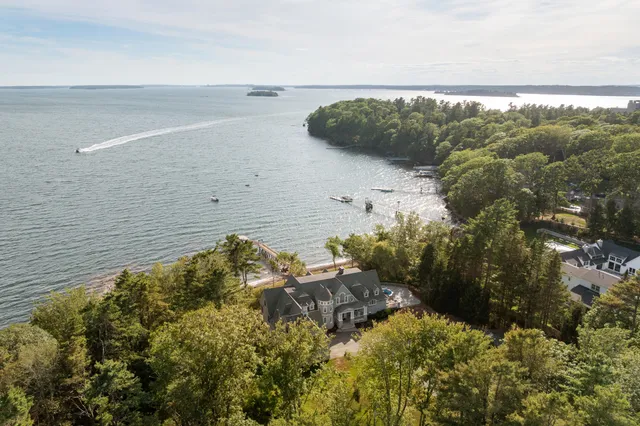 $9,500,000 | 92 Spruce Point Road, Yarmouth, ME 04096