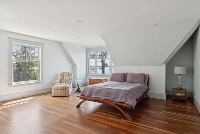 $9,500,000 | 92 Spruce Point Road, Yarmouth, ME 04096