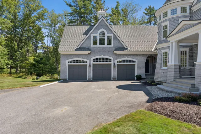 $9,500,000 | 92 Spruce Point Road, Yarmouth, ME 04096
