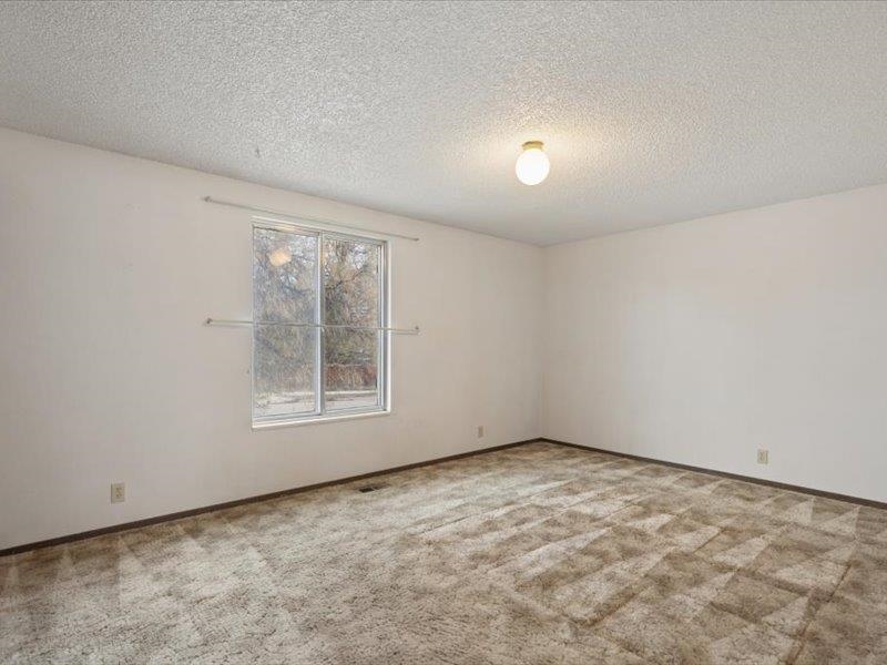 425 7th Street Evanston, WY 82930 - Photo 21 of 35