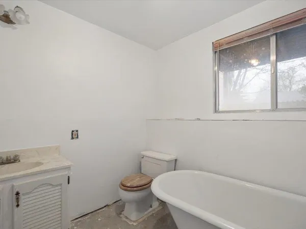 $329,500 | 425 7th Street, Evanston, WY 82930