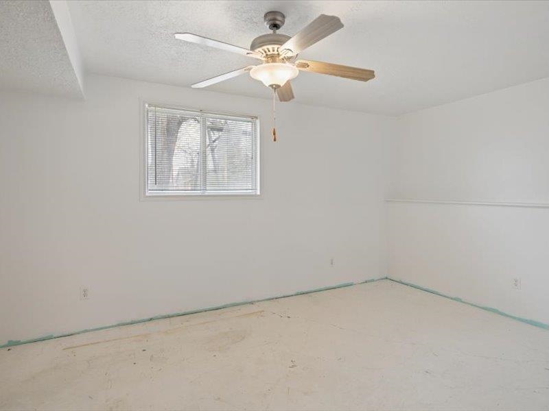 425 7th Street Evanston, WY 82930 - Photo 25 of 35