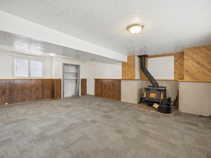 425 7th Street Evanston, WY 82930 - Photo 27 of 35