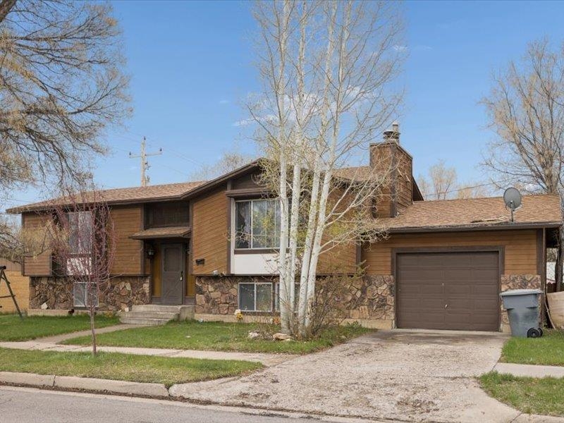 425 7th Street Evanston, WY 82930 - Photo 6 of 35