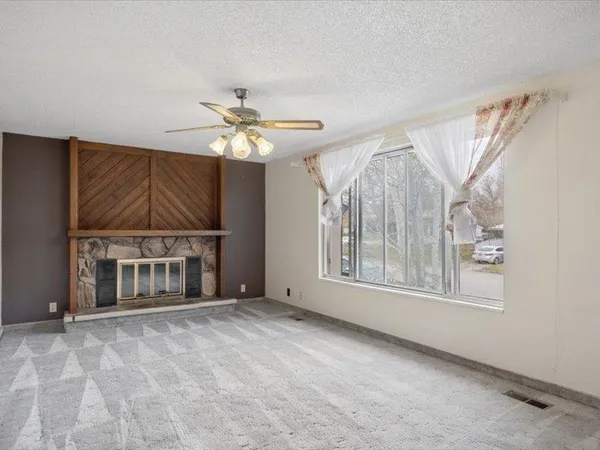 $329,500 | 425 7th Street, Evanston, WY 82930