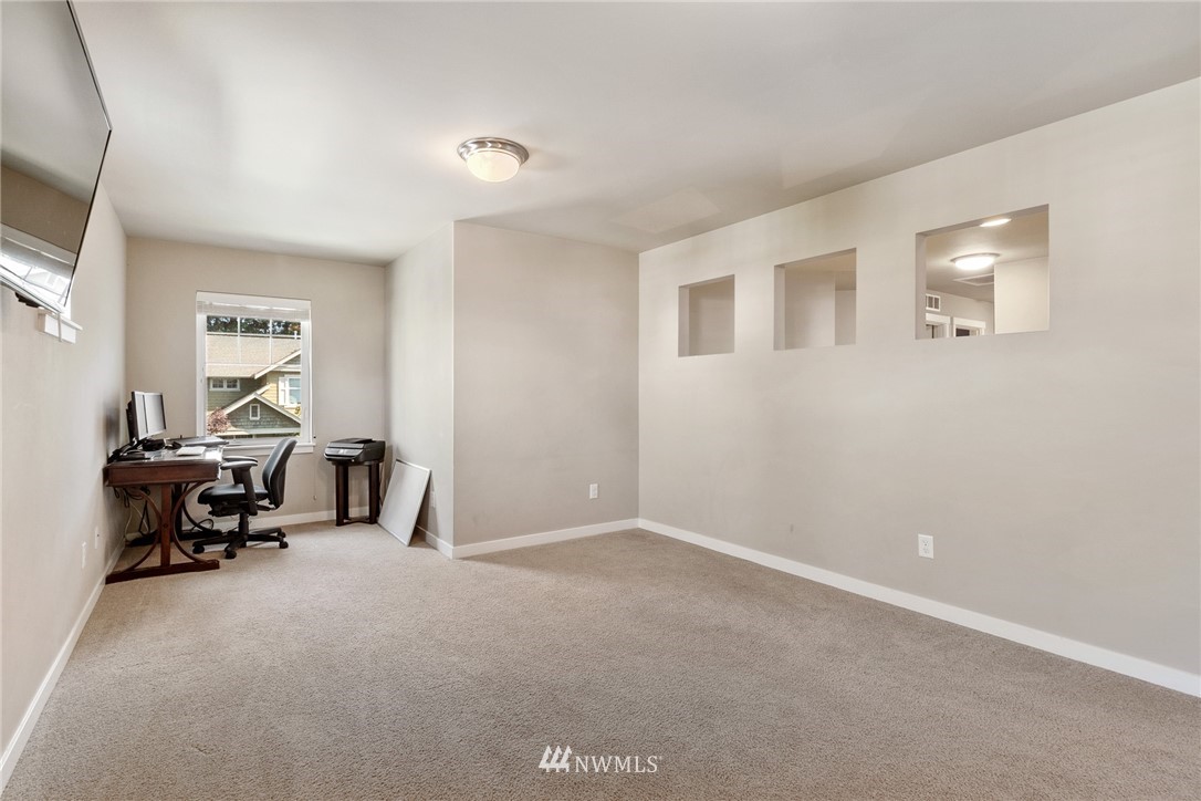 4803 Northeast 3rd Place Renton, WA 98059 - Photo 27 of 32