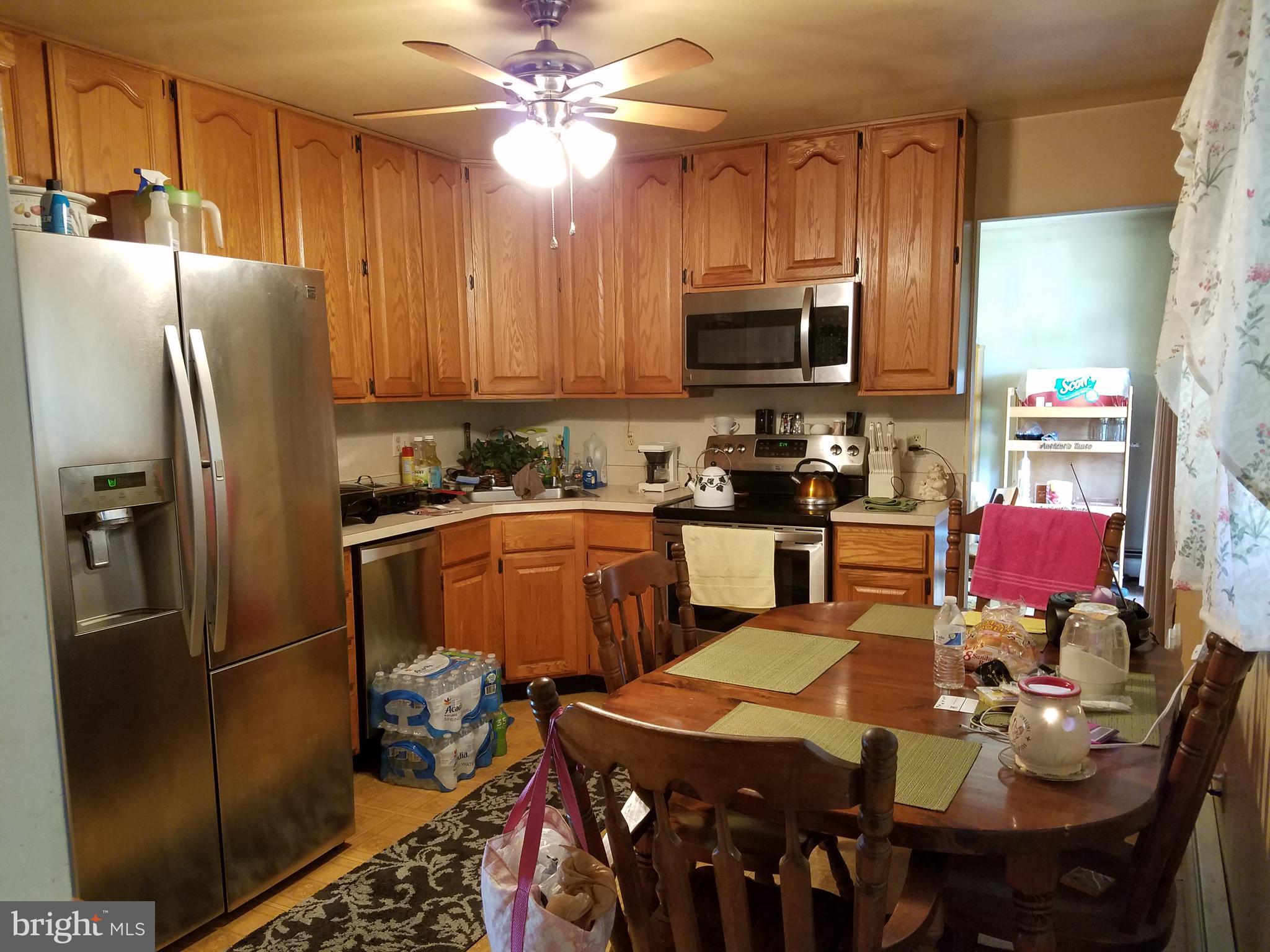 2117 Maple Road Baltimore, MD 21219 - Photo 5 of 21 Kitchen