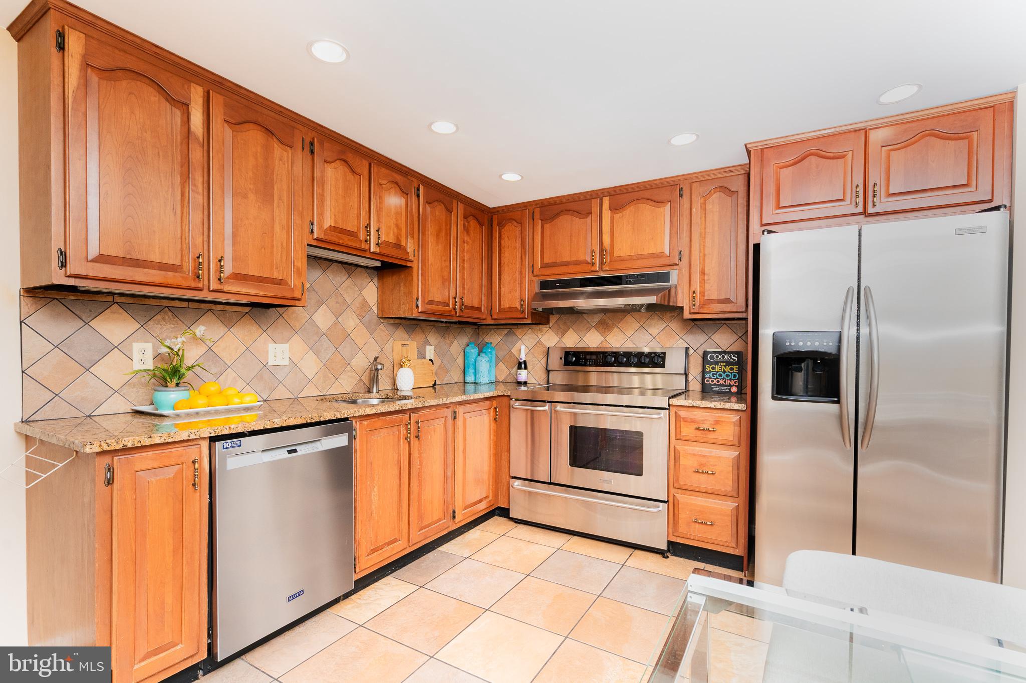 18916 Diary Road Montgomery Village, MD 20886 - Photo 14 of 56 Eat- In Kitchen 1