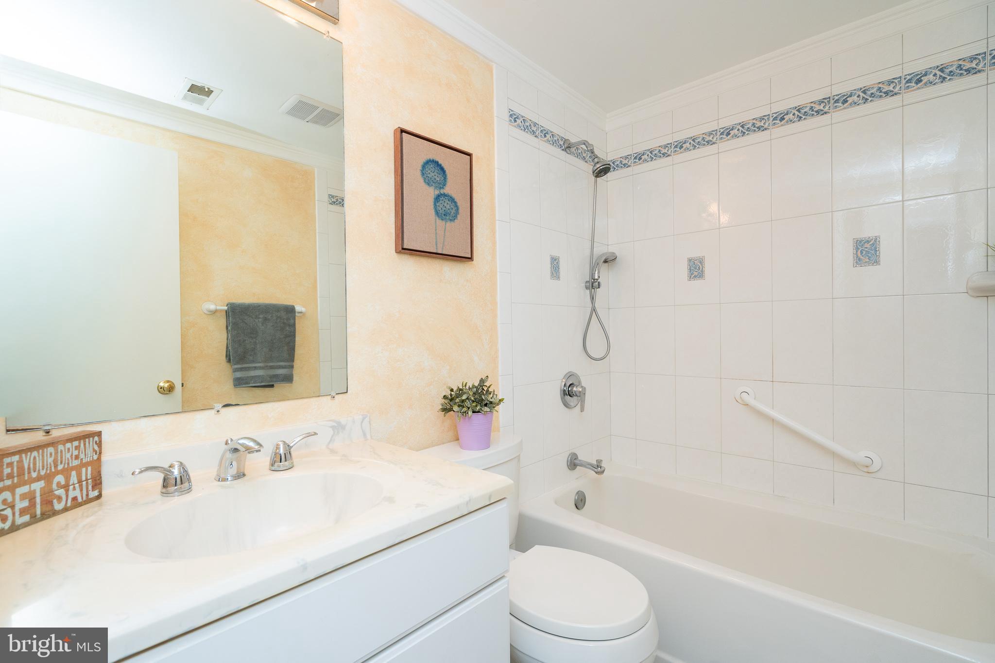 18916 Diary Road Montgomery Village, MD 20886 - Photo 25 of 56 Hall Bath 1