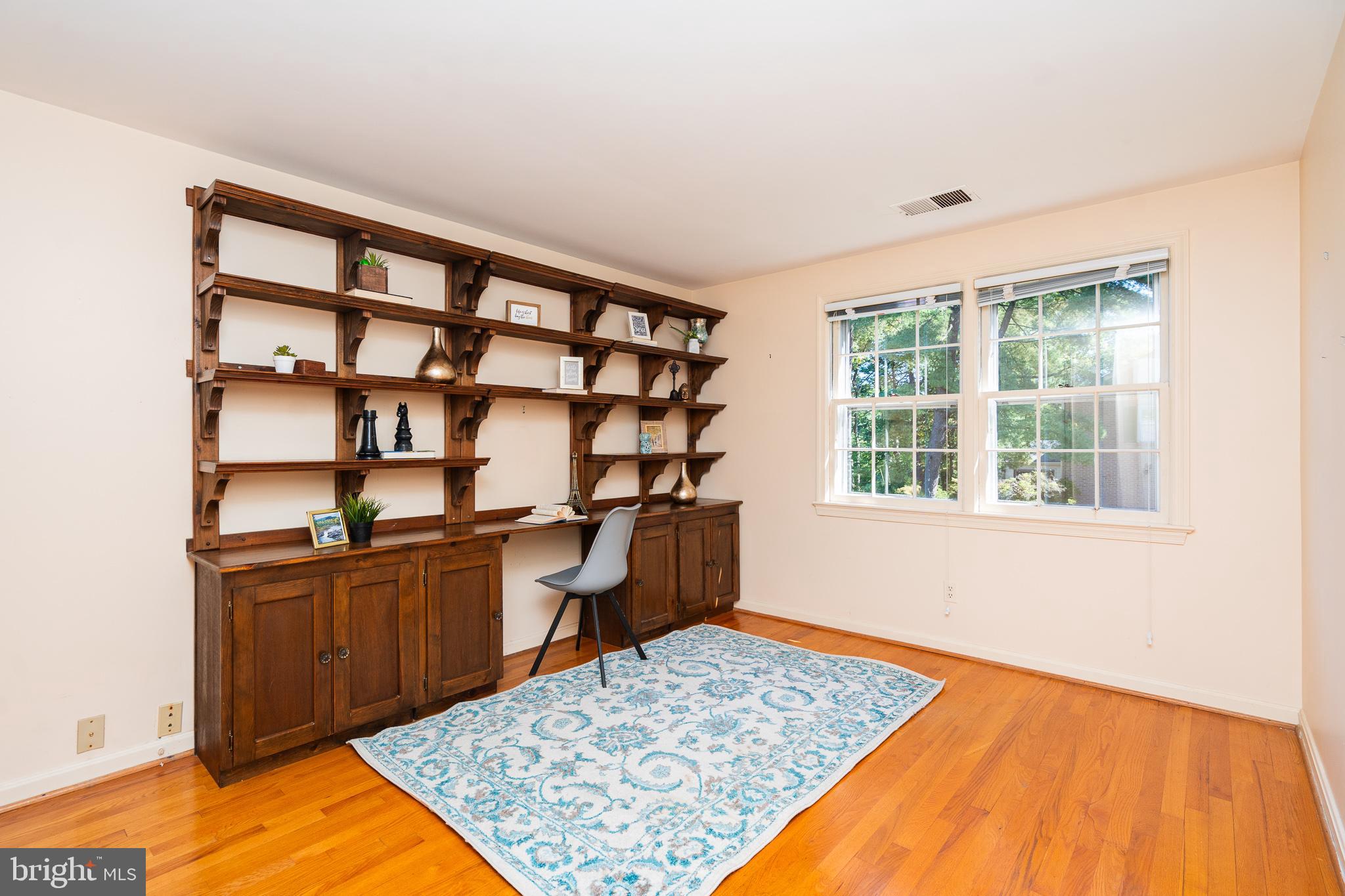 18916 Diary Road Montgomery Village, MD 20886 - Photo 29 of 56 Bedroom 3