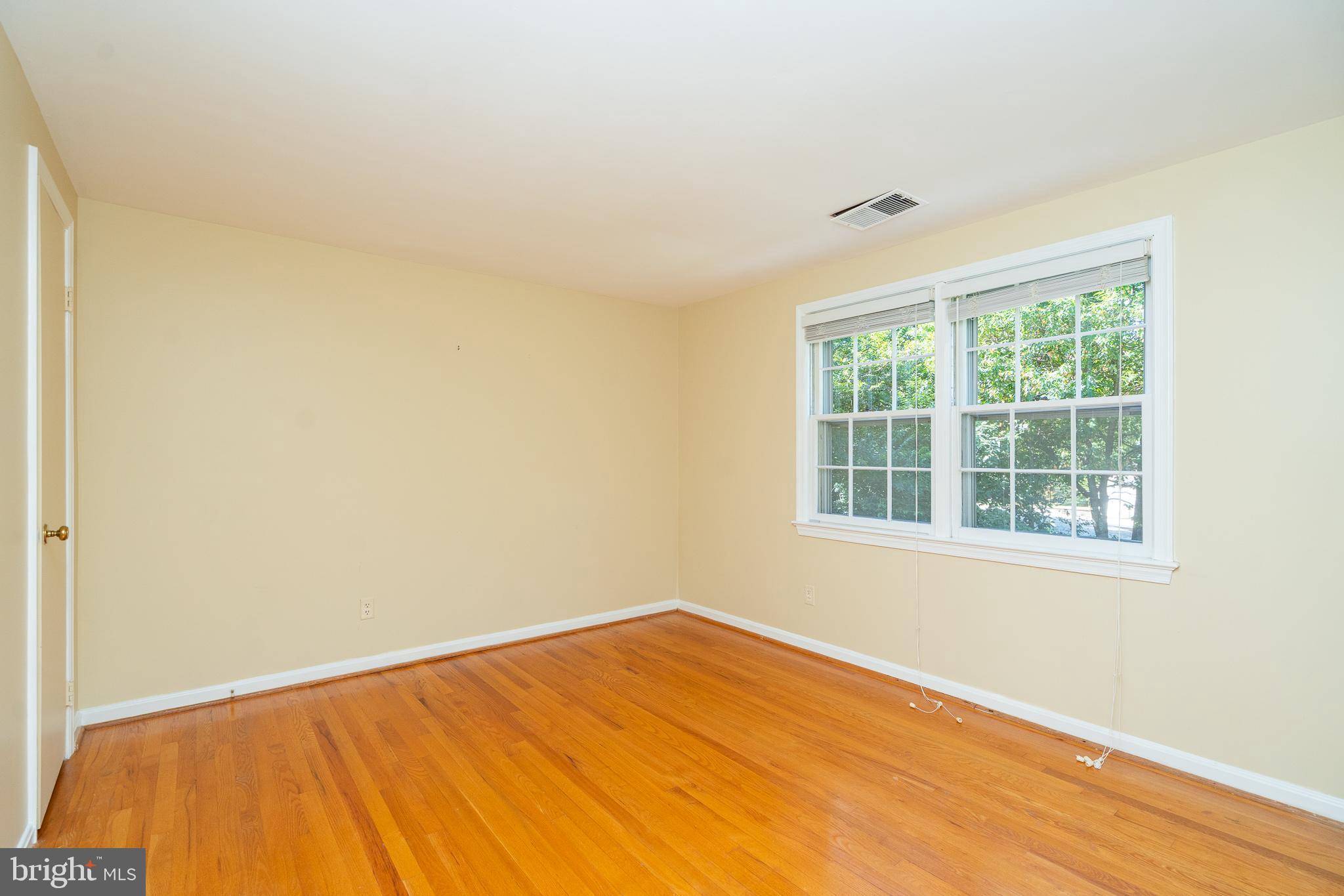 18916 Diary Road Montgomery Village, MD 20886 - Photo 31 of 56 Bedroom 4