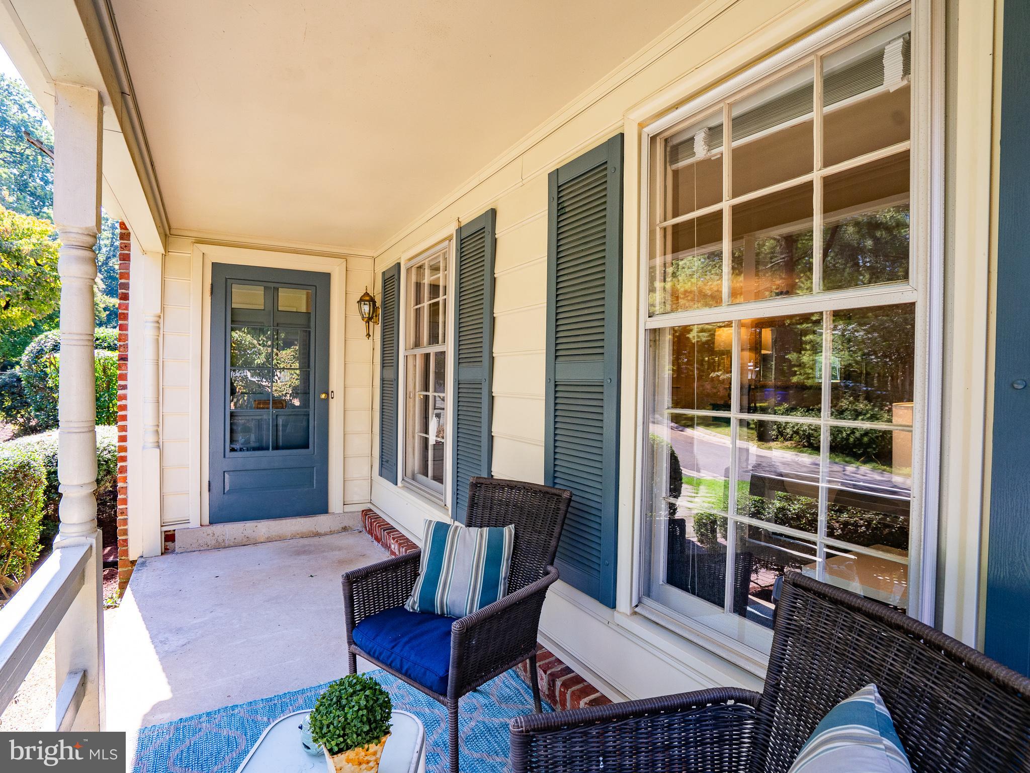 18916 Diary Road Montgomery Village, MD 20886 - Photo 5 of 56 Front Porch