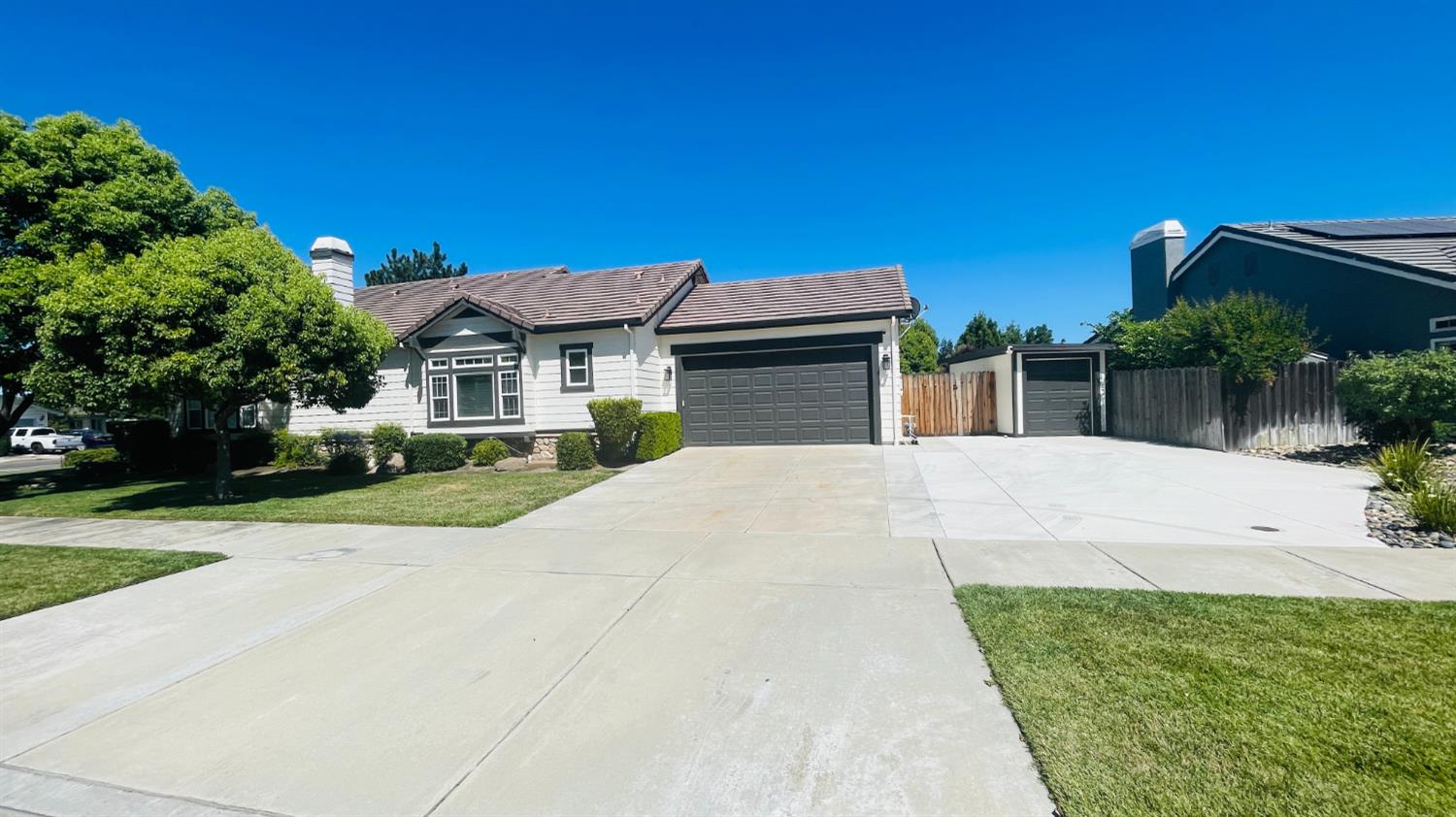 428 East Milgeo Road Ripon, CA 95366 - Photo 5 of 39
