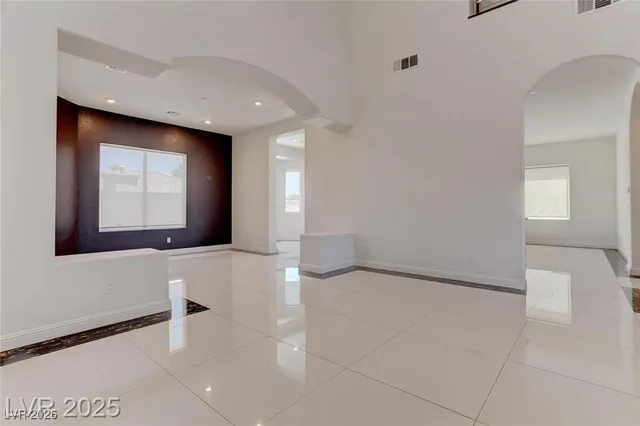 $3,200 | 2550 Regency Cove Court, Las Vegas, NV 89121