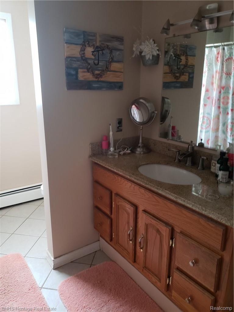 10045 Linden Road Fenton, MI 48430 - Photo 12 of 15 20180909_163419.jpg
