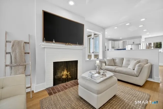 $7,000 | 352 Pequot Avenue, New London, CT 06320