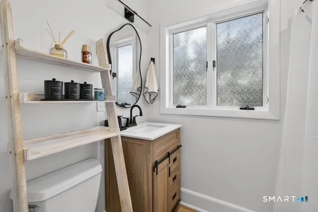 $7,000 | 352 Pequot Avenue, New London, CT 06320