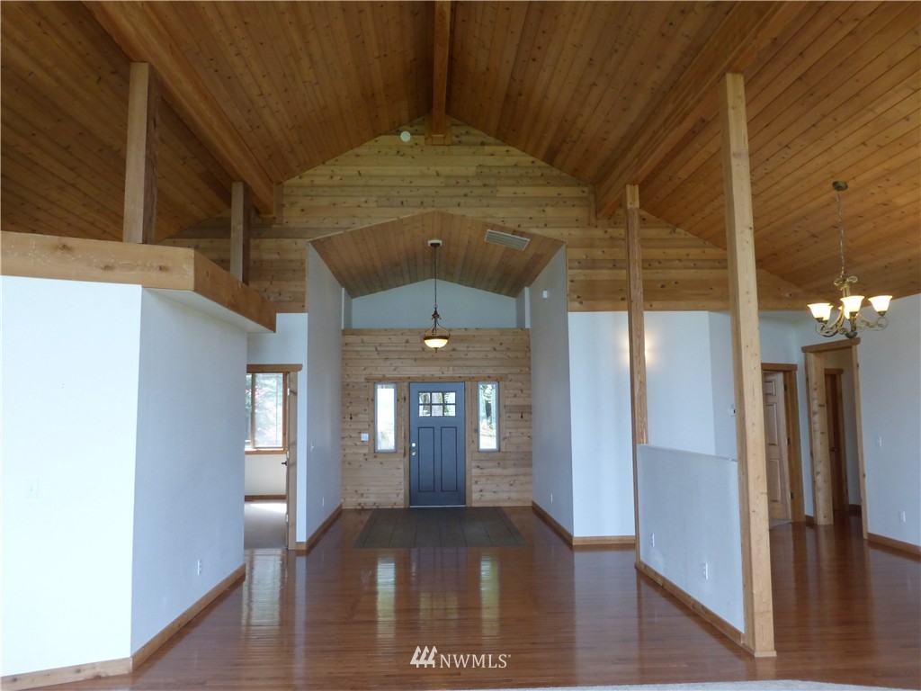 22 North Point Road Port Angeles, WA 98363 - Photo 2 of 21 Gallery Image 2