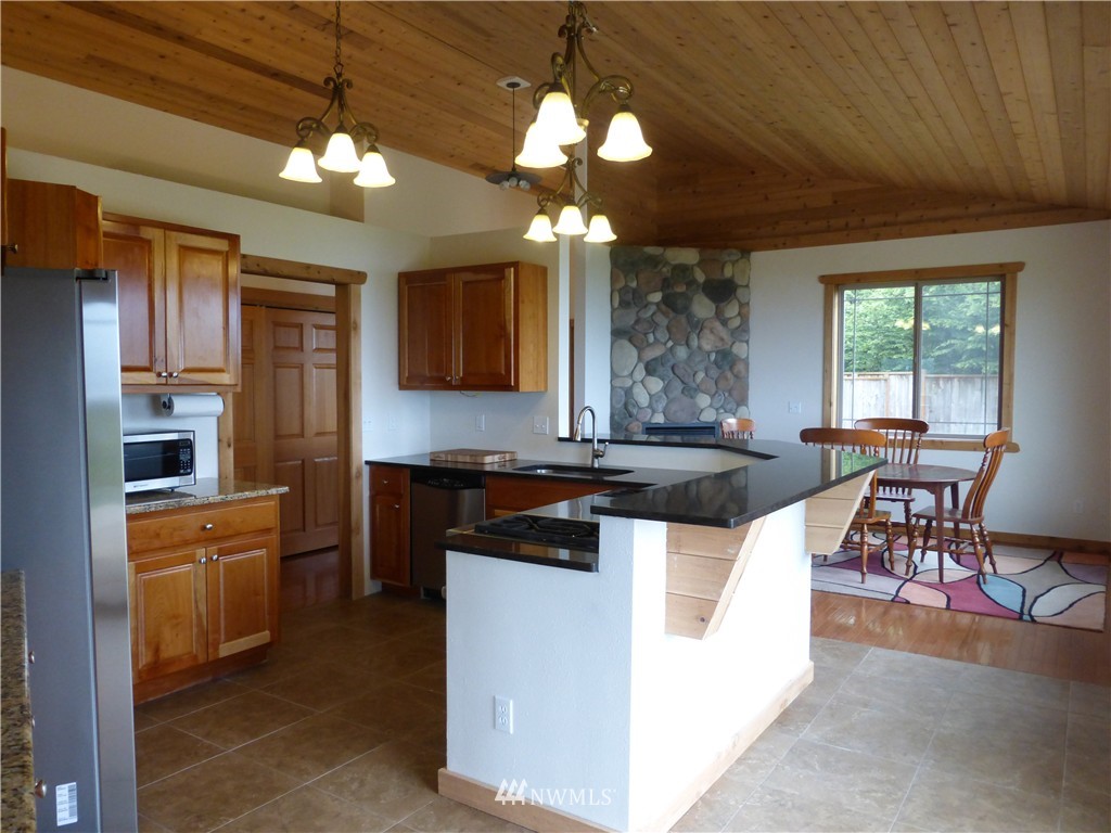 22 North Point Road Port Angeles, WA 98363 - Photo 7 of 21 Gallery Image 7