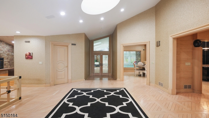 24 William Penn Road Warren, NJ 07059 - Photo 7 of 37