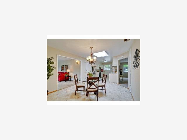 7543 Bollinger Road Cupertino, CA 95014 - Photo 4 of 9 Gallery Image 4