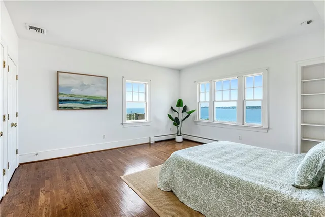 $4,125,000 | 17 Ferolbink Way, Little Compton, RI 02837