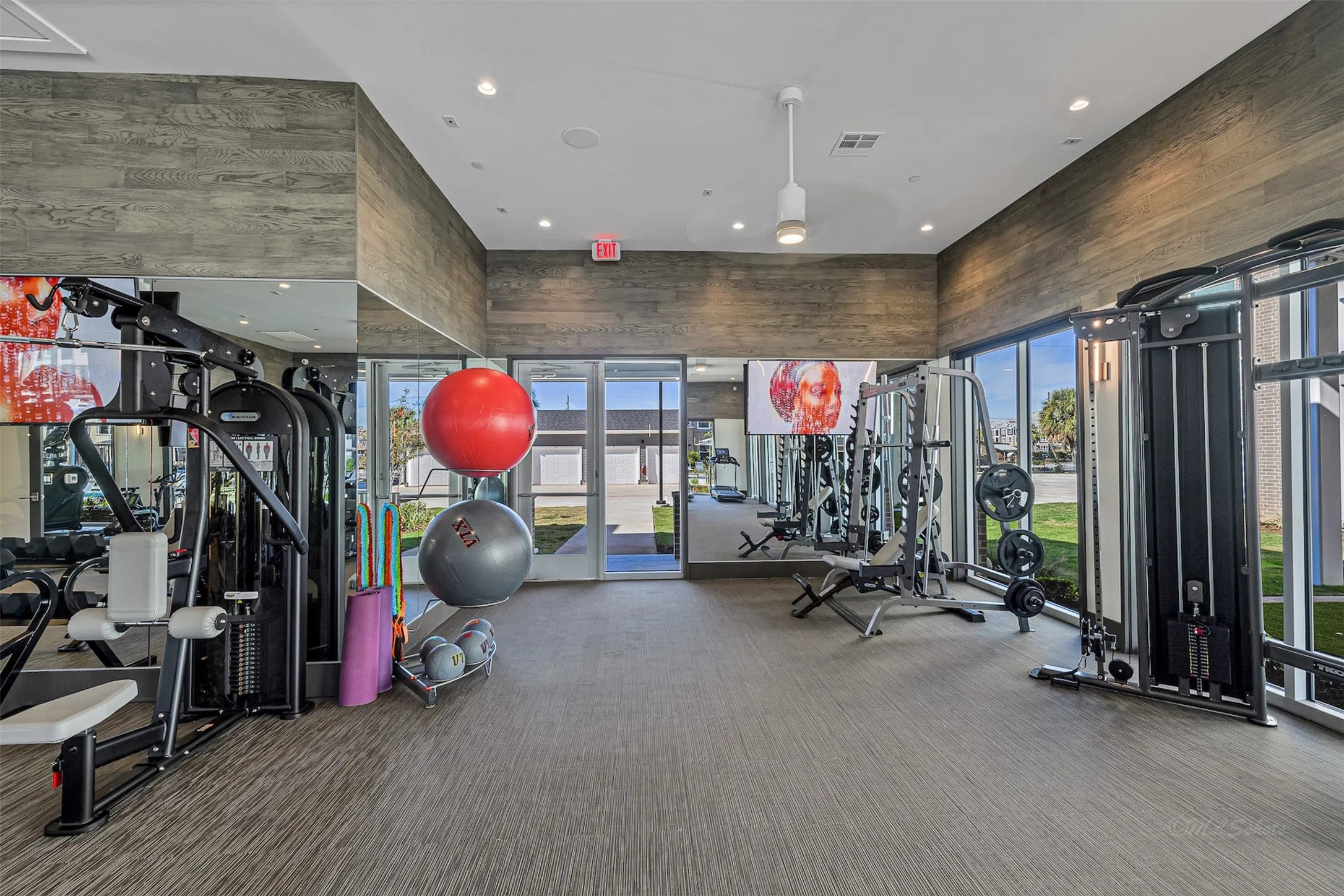 3830 Fm 2920 Rd Spring, Unit 3108 Spring, TX 77388 - Photo 28 of 32 a room with gym equipment