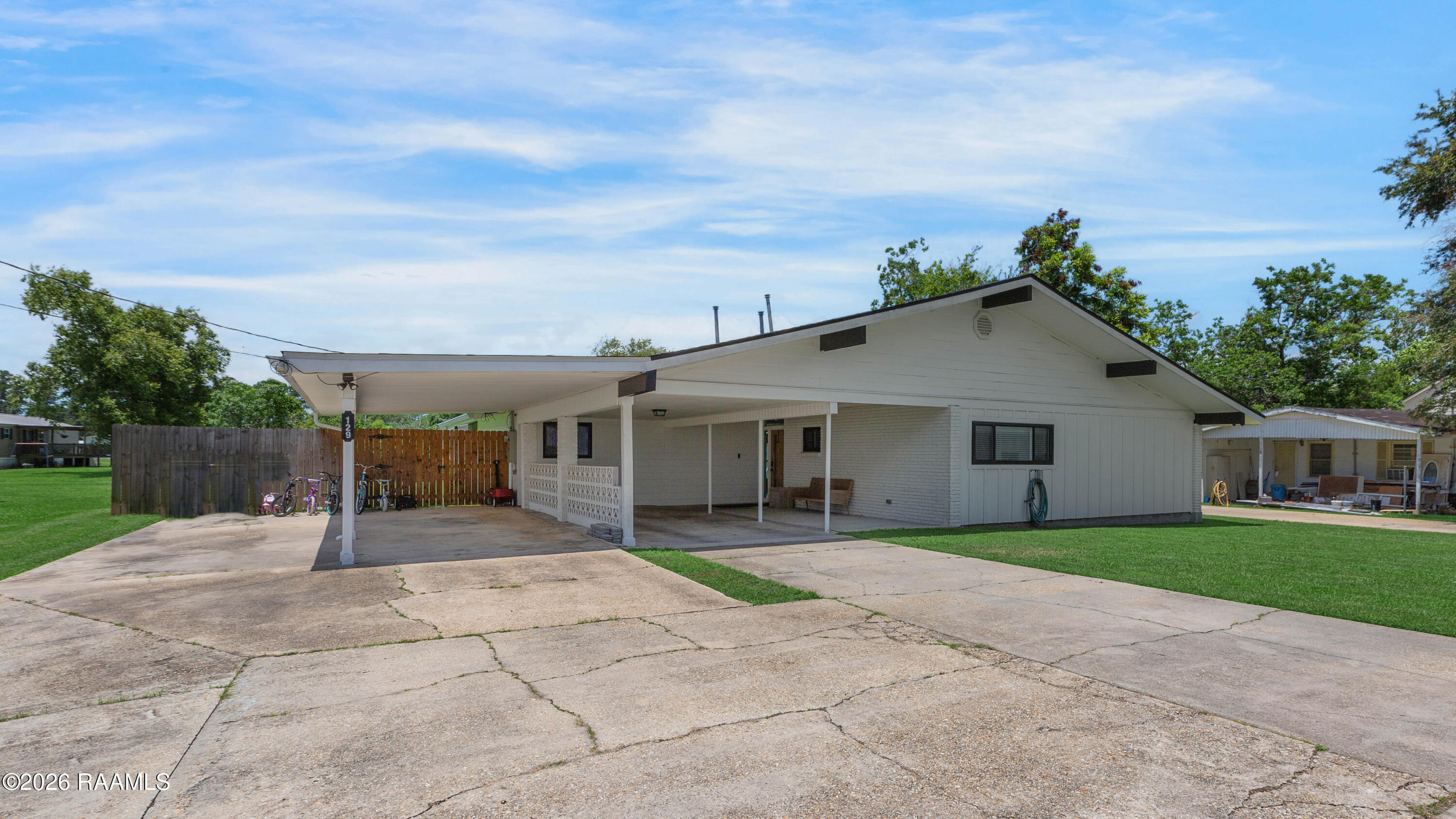 129 Nini Road Morgan City, LA 70380 - Photo 2 of 30