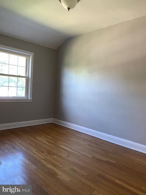 8427 Water Oak Road Baltimore, MD 21234 - Photo 15 of 25 Bedroom 2
