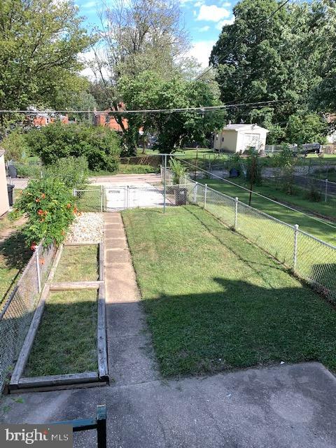 8427 Water Oak Road Baltimore, MD 21234 - Photo 19 of 25 Back Yard