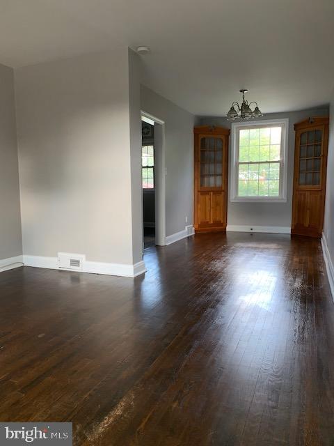 8427 Water Oak Road Baltimore, MD 21234 - Photo 6 of 25 Dining Room