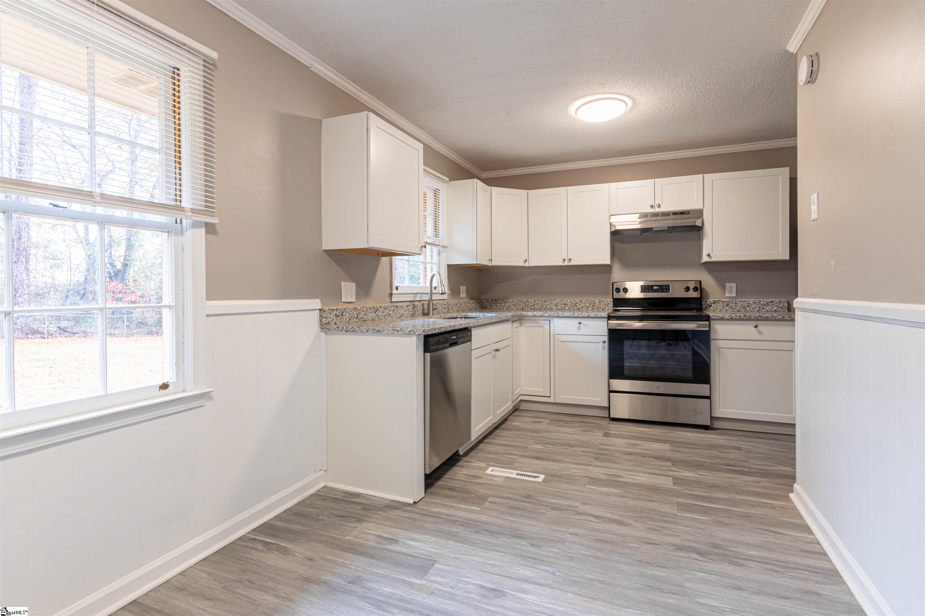 726 Ivy Circle Anderson, SC 29621 - Photo 7 of 20 Gallery Image 7