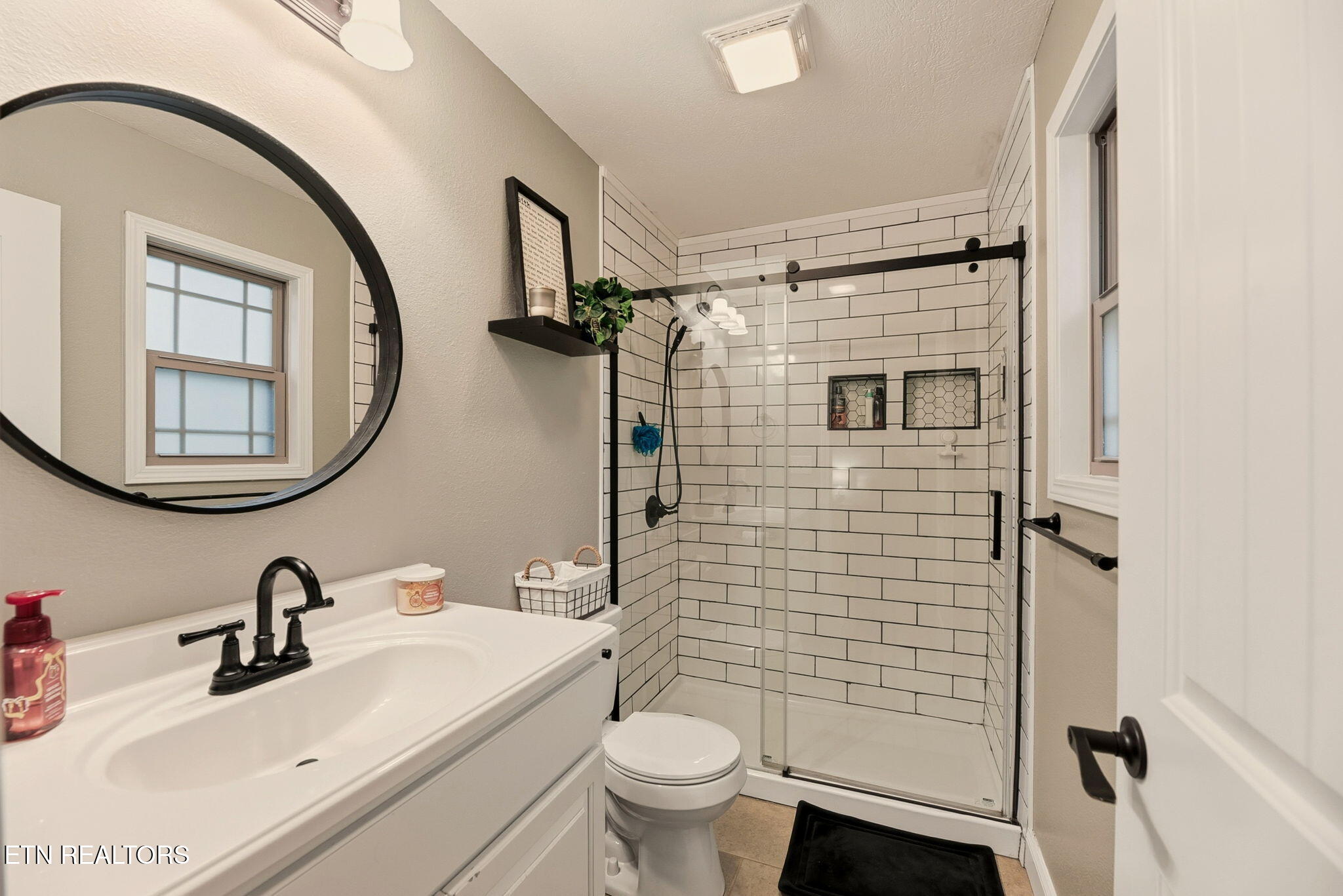 400 Marshall Street Clinton, TN 37716 - Photo 15 of 25 15-web-or-mls-Mrshll400 (47)