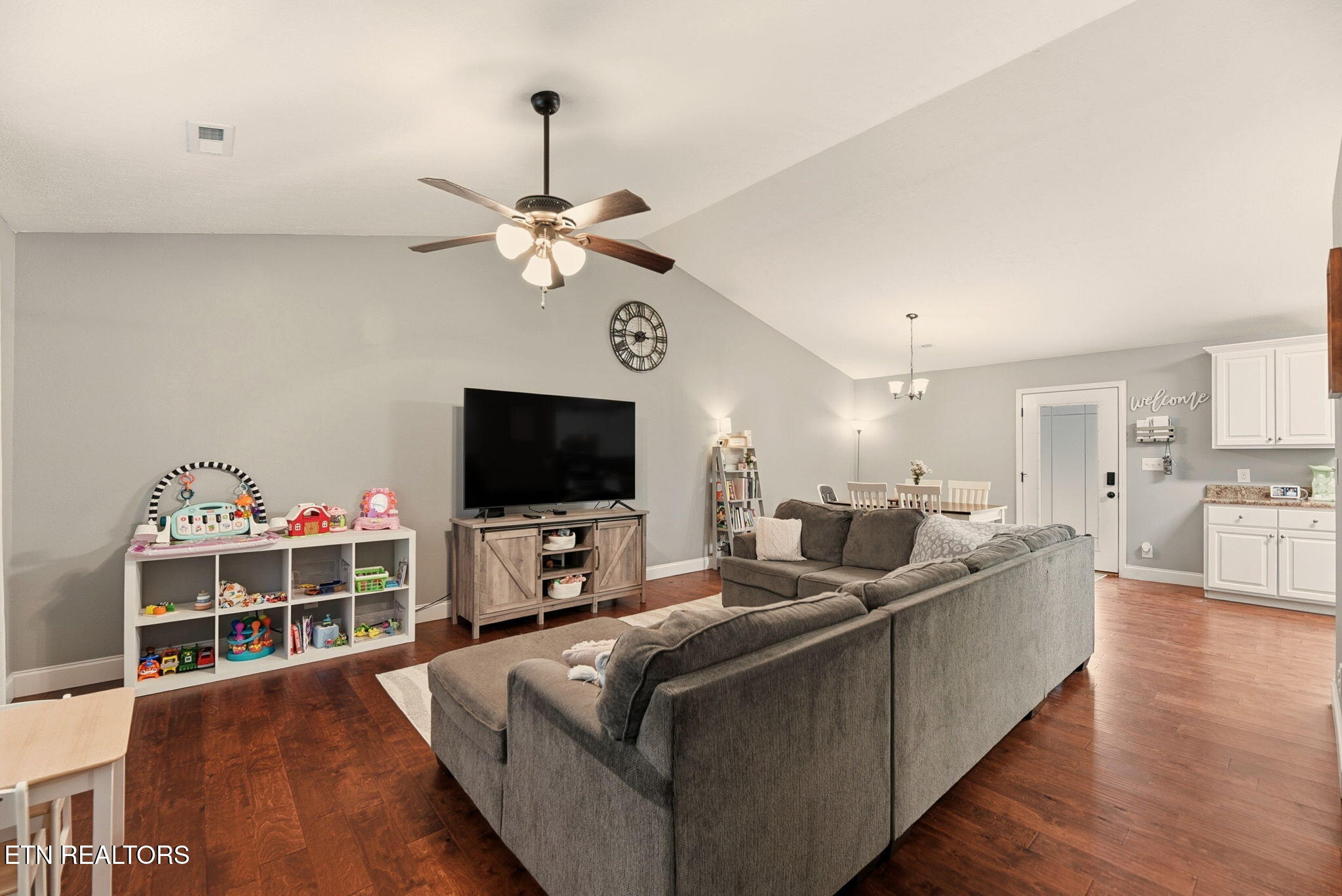 400 Marshall Street Clinton, TN 37716 - Photo 5 of 25 5-web-or-mls-Mrshll400 (17)