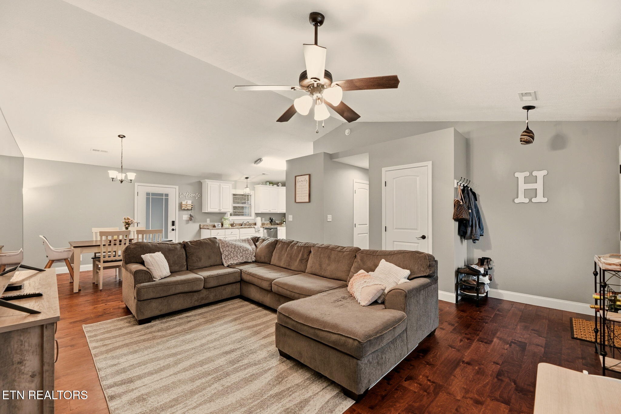 400 Marshall Street Clinton, TN 37716 - Photo 6 of 25 6-web-or-mls-Mrshll400 (20)