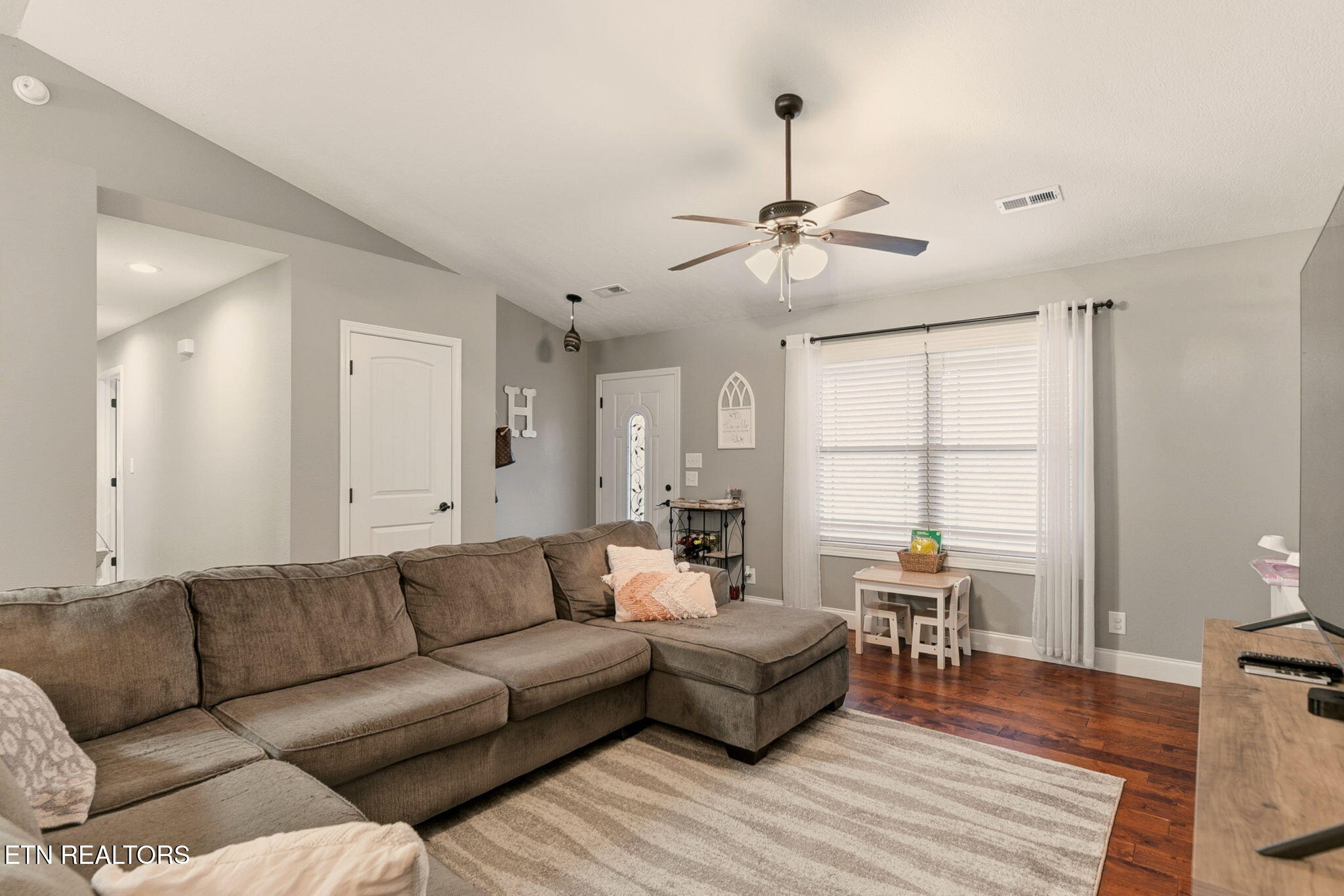 400 Marshall Street Clinton, TN 37716 - Photo 7 of 25 7-web-or-mls-Mrshll400 (23)