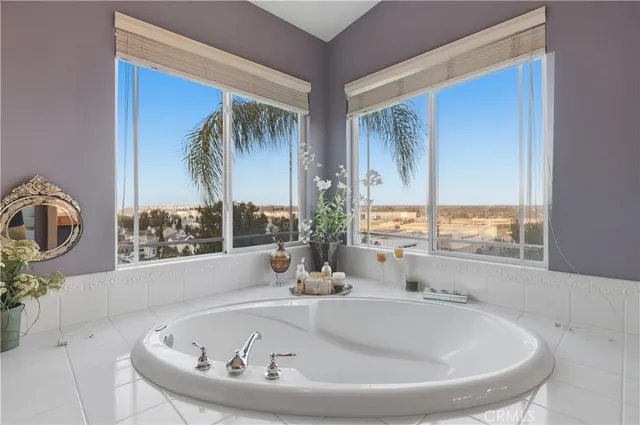 $7,500 | 2108 Ridgeview Terrace Drive, Signal Hill, CA 90755