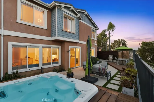 $7,500 | 2108 Ridgeview Terrace Drive, Signal Hill, CA 90755