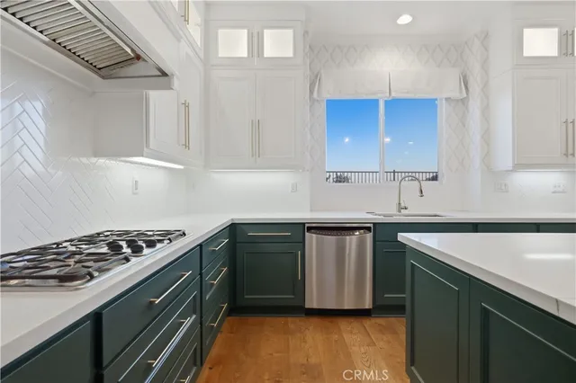 $7,500 | 2108 Ridgeview Terrace Drive, Signal Hill, CA 90755