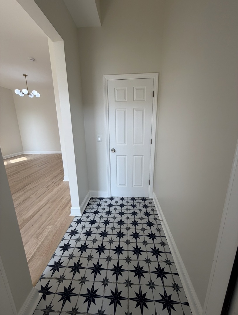 2638 West Adams Street, Unit 1 Chicago, IL 60612 - Photo 2 of 14