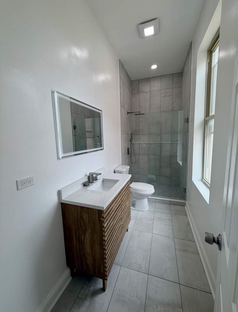 2638 West Adams Street, Unit 1 Chicago, IL 60612 - Photo 9 of 14