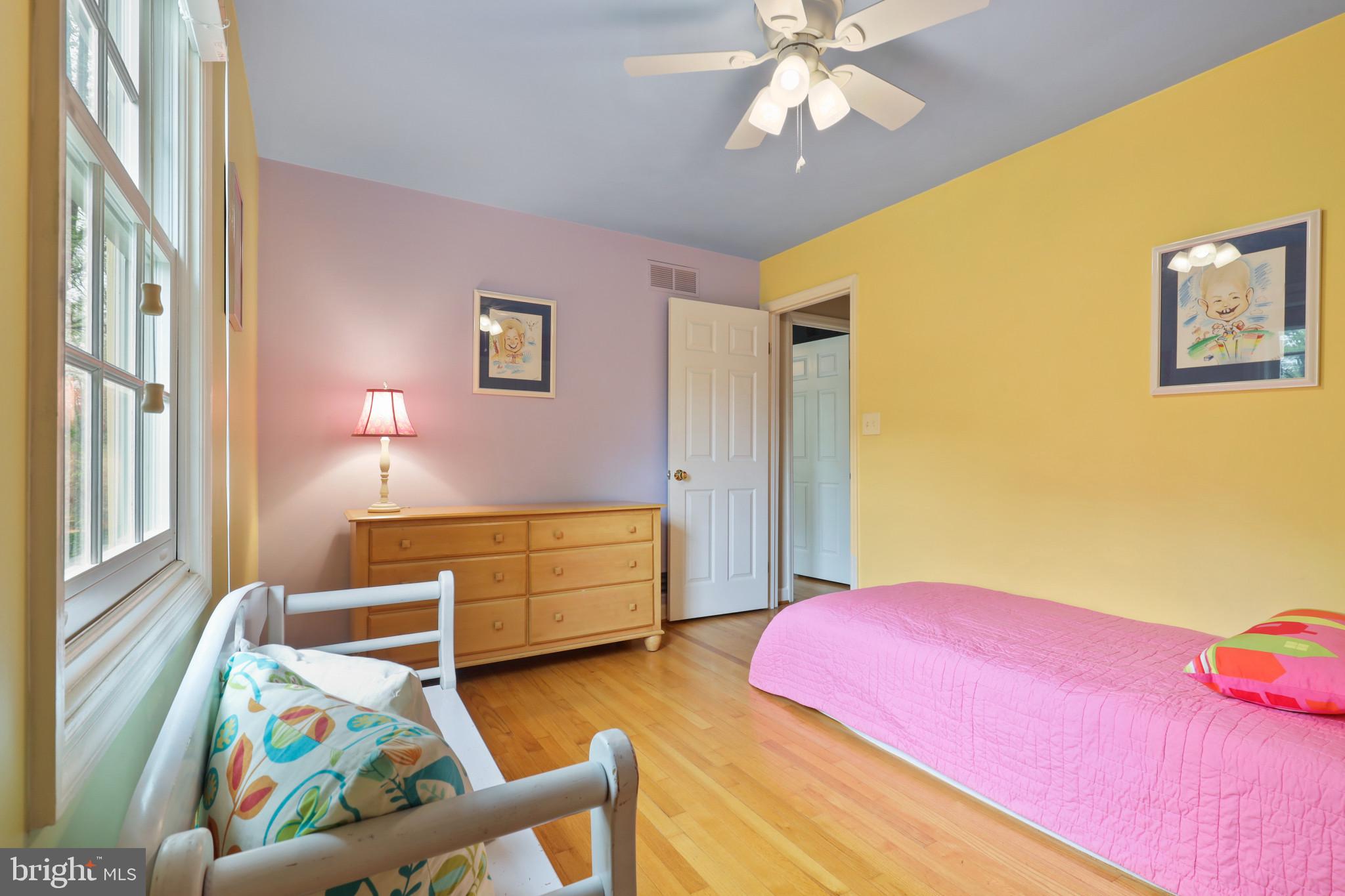 1484 Downham Market Annapolis, MD 21401 - Photo 37 of 80 Bright & Playful!