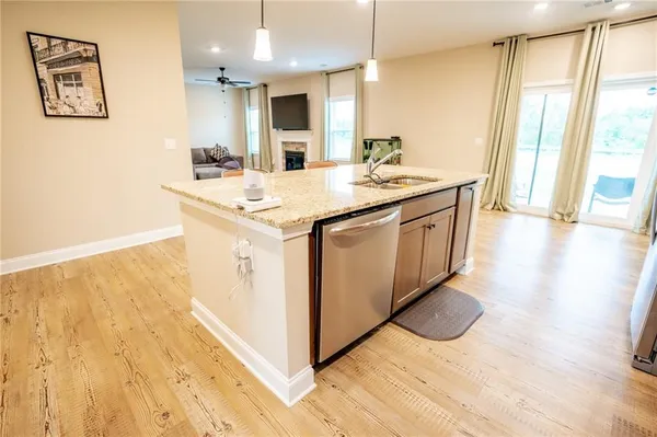 $2,100 | 130 Red Oak Place, Phenix City, AL 36867