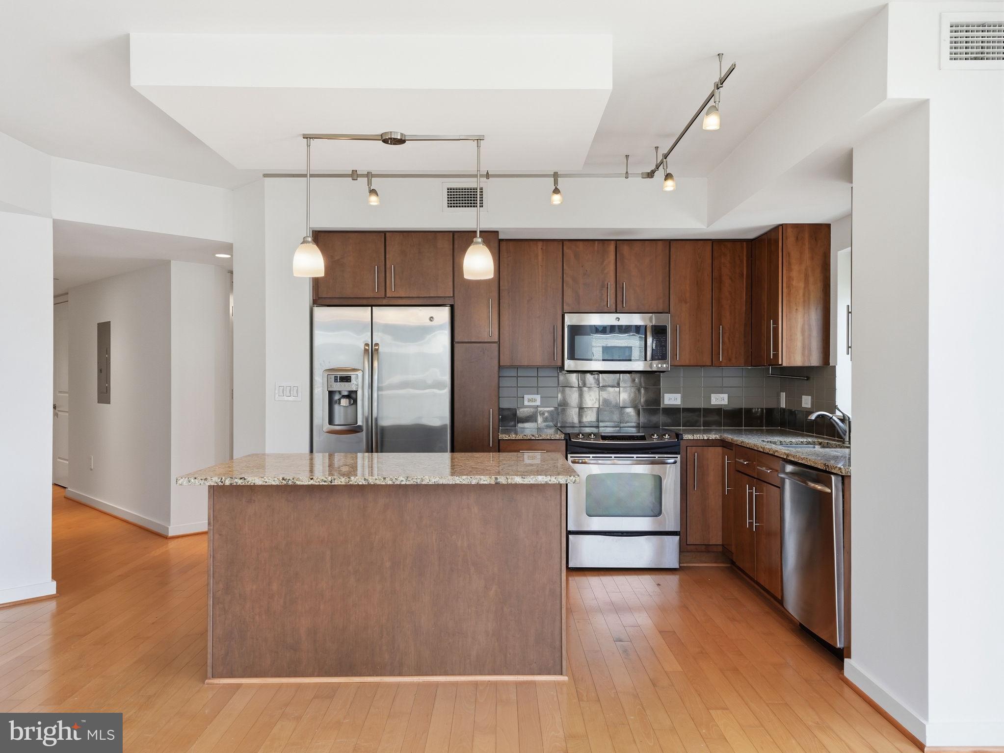 1025 First Street Southeast, Unit 1315 Washington, DC 20003 - Photo 8 of 31
