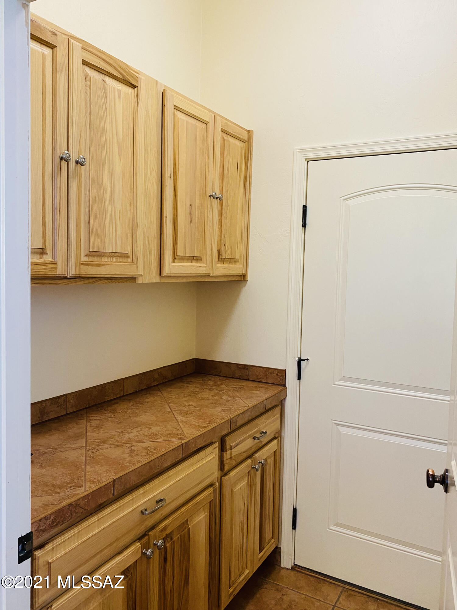 1360 Esta Corte Corte, Unit CORTE Rio Rico, AZ 85648 - Photo 9 of 32