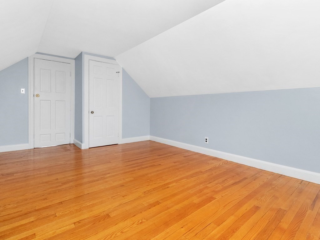 31 Oakledge Road Waltham, MA 02452 - Photo 20 of 38