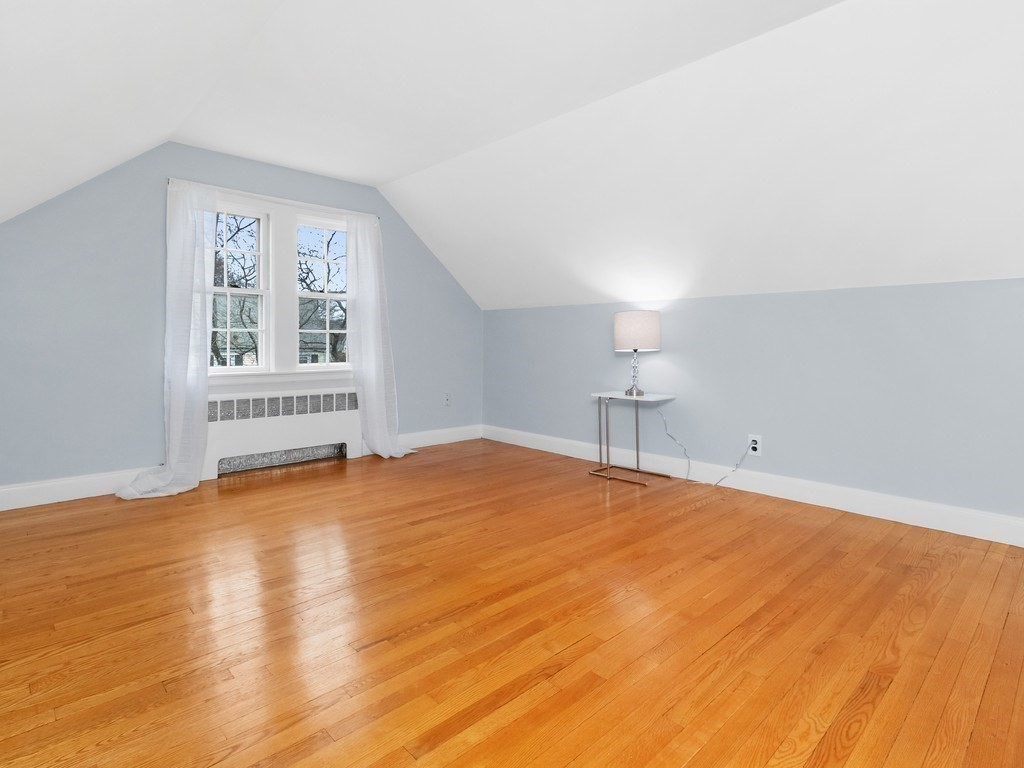 31 Oakledge Road Waltham, MA 02452 - Photo 21 of 38