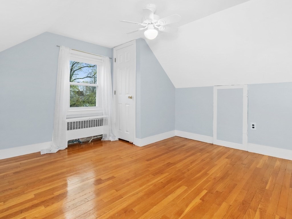 31 Oakledge Road Waltham, MA 02452 - Photo 27 of 38